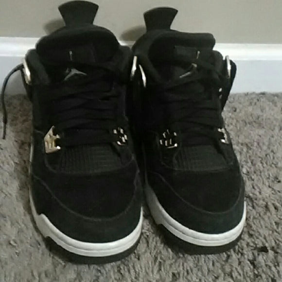 Jordan 4 retro royalty